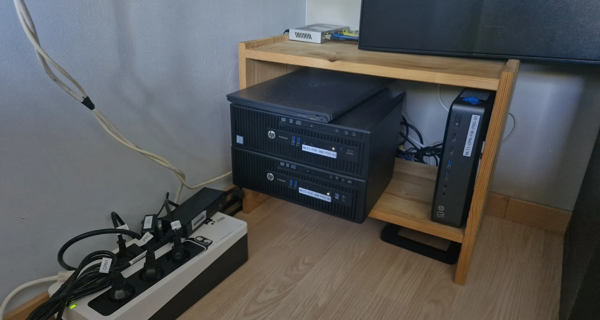 Infrastructure homelab Loutik